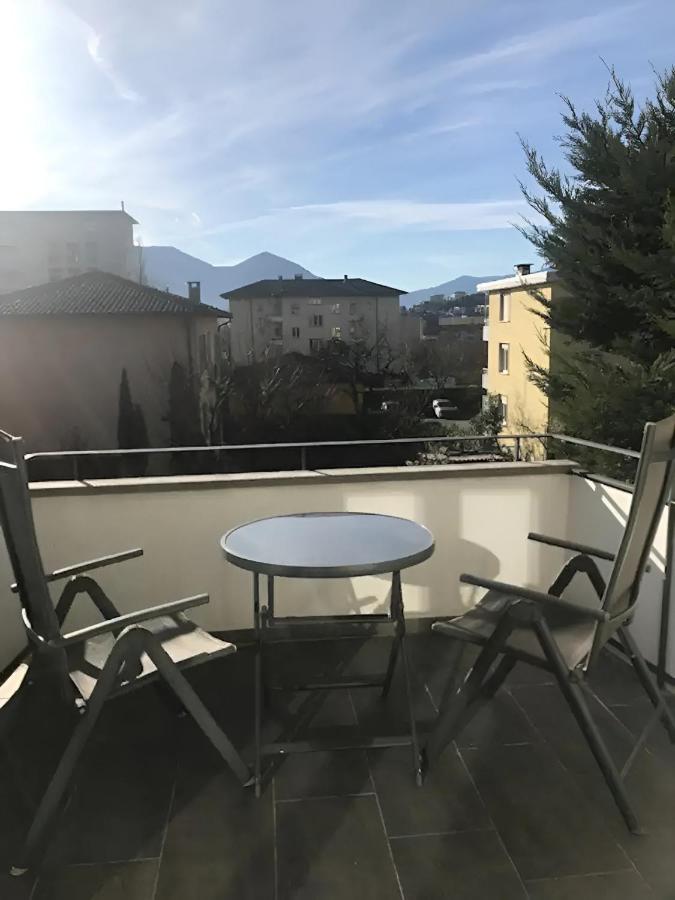 Locarno: Appartamento In Zona Residenziale Exterior foto